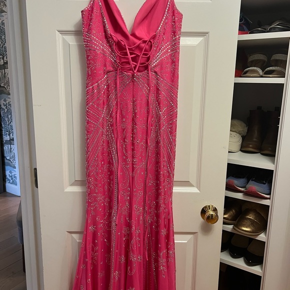 Ellie Wilde by Mon Cheri Hot Pink Prom dress size 6 never altered - Picture 2 of 9